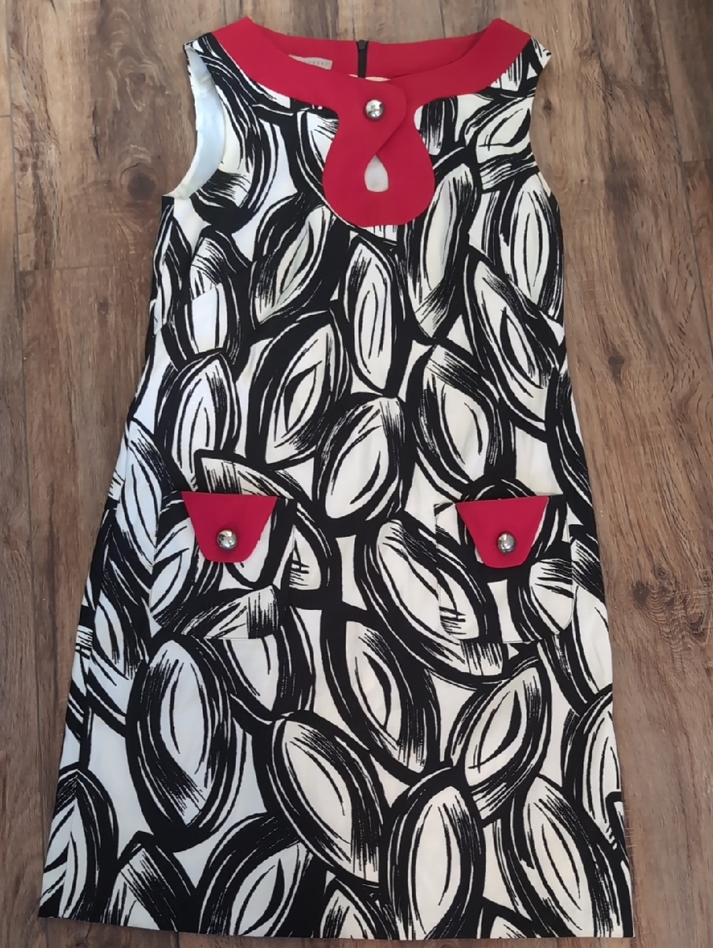 Kim Rogers Red Accent Detail White And Black Patterned Dress